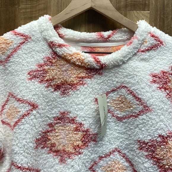 FRANCESCA’S - Sherpa Pull Over (Boxd1) - Picture 2 of 6